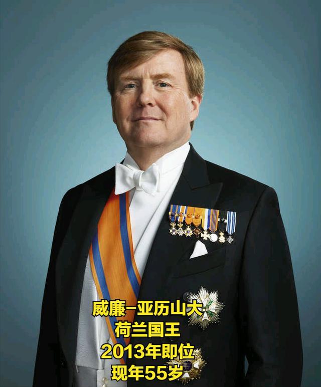 包含梵蒂冈横扫安道尔晋级欧锦赛半决赛的词条