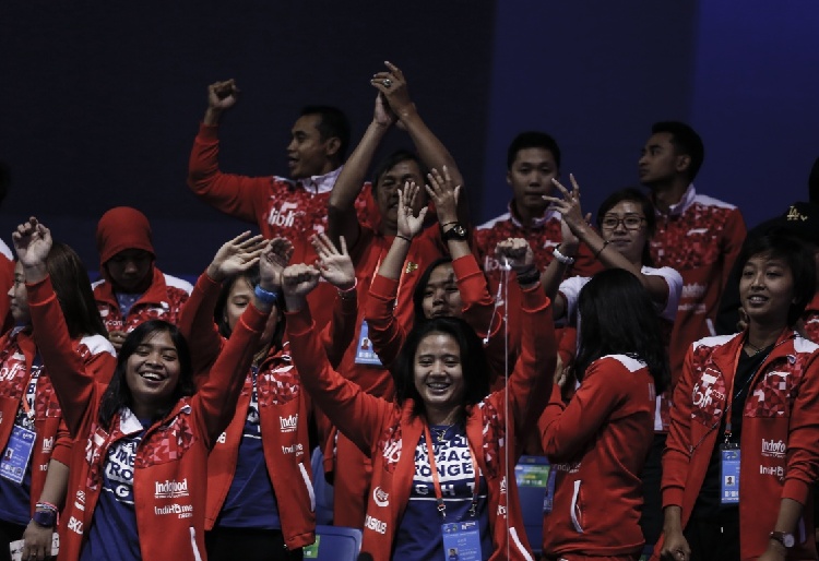 包含科特迪瓦队大获胜利，晋级下一轮的词条