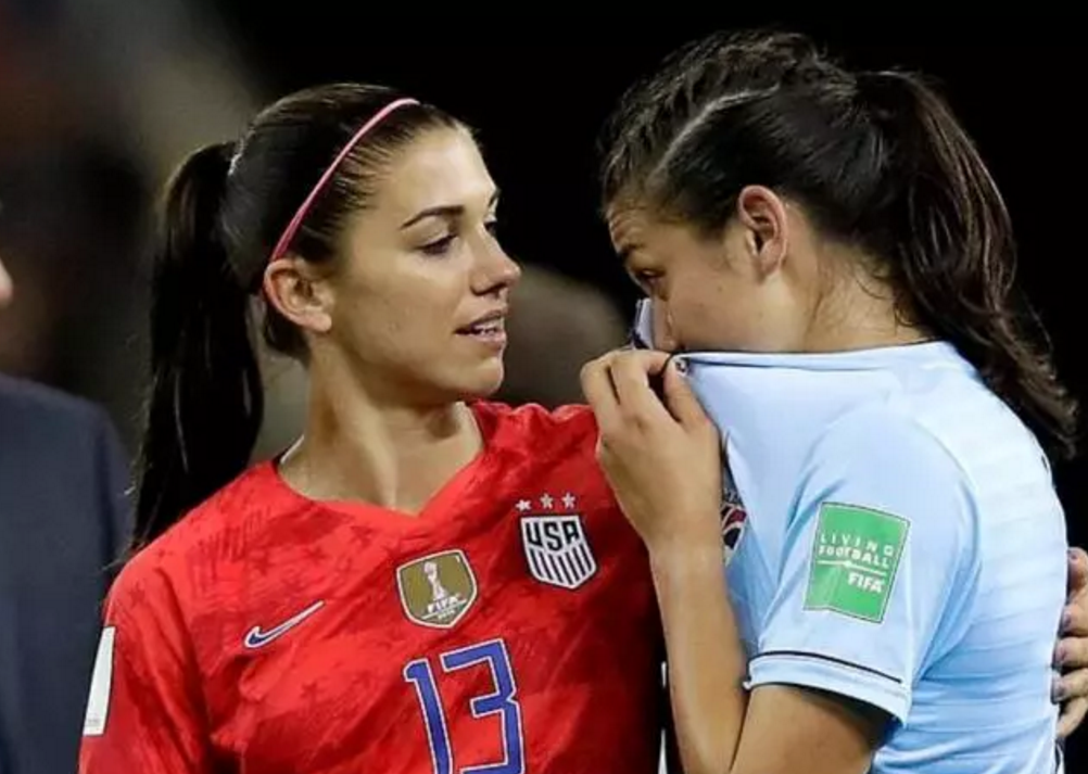 关于泰国女足3-0轻取南非队，取得女足世界杯分组赛首胜的信息