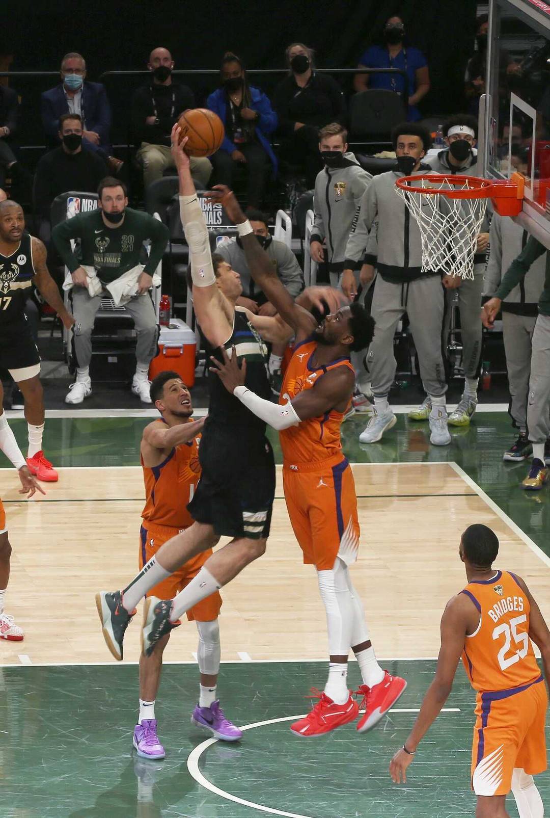 九游娱乐网站-包含篮网队惨败雄鹿队，遭遇开局连败的词条